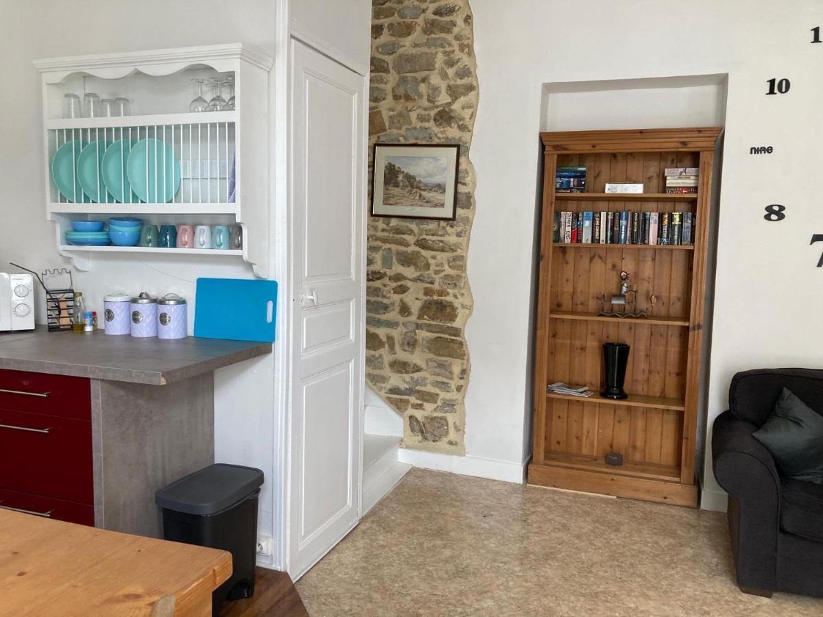 La Petite Maison - Self Catering Pre-en-Pail-Saint-Samson Exterior photo